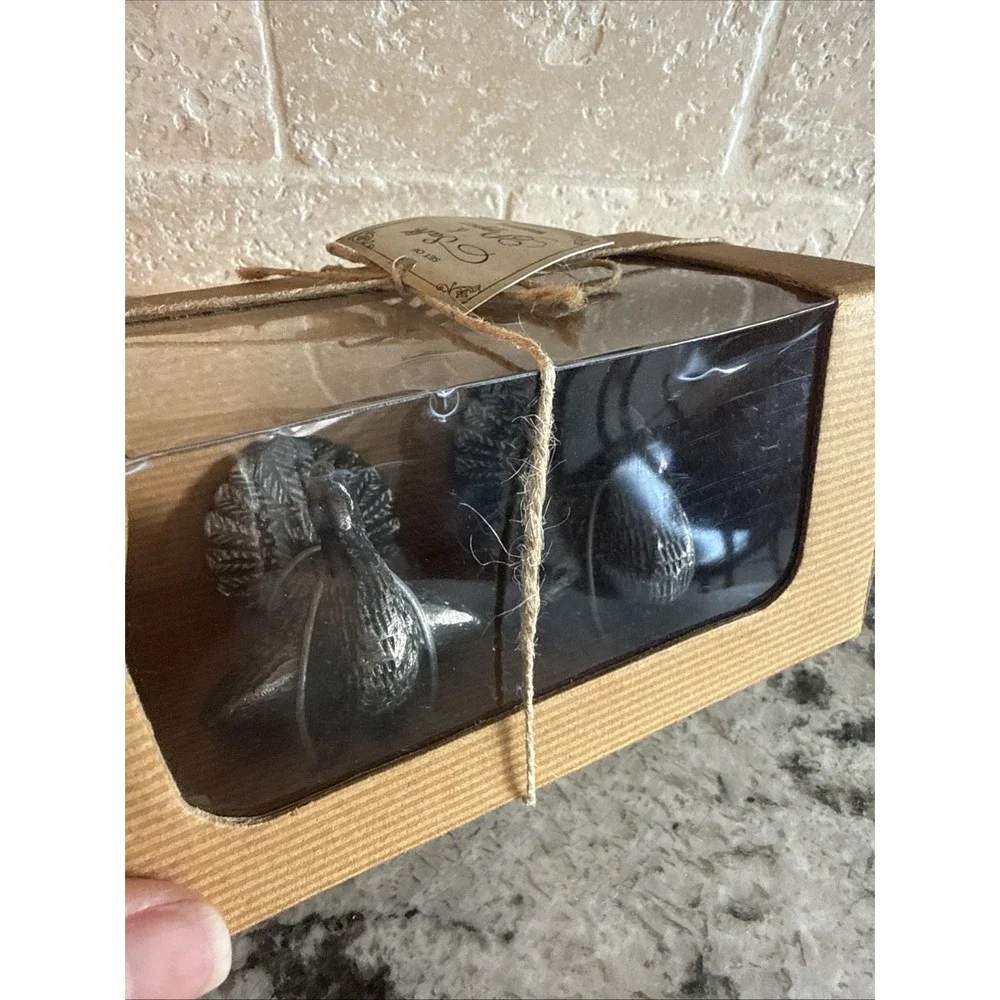 Vintage Thanksgiving Turkey Salt And Pepper Shaker Set Pewter New